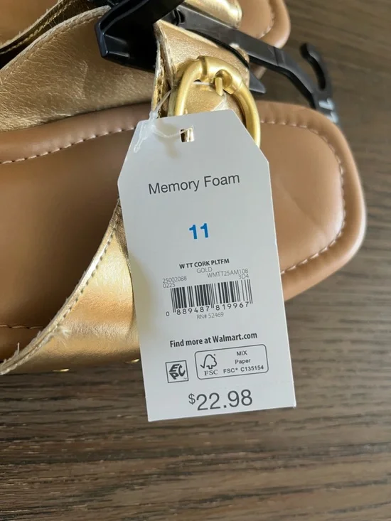 NWT! Women’s Gold Cork Platform Slip Ons Size 11 - Picture 2 of 5